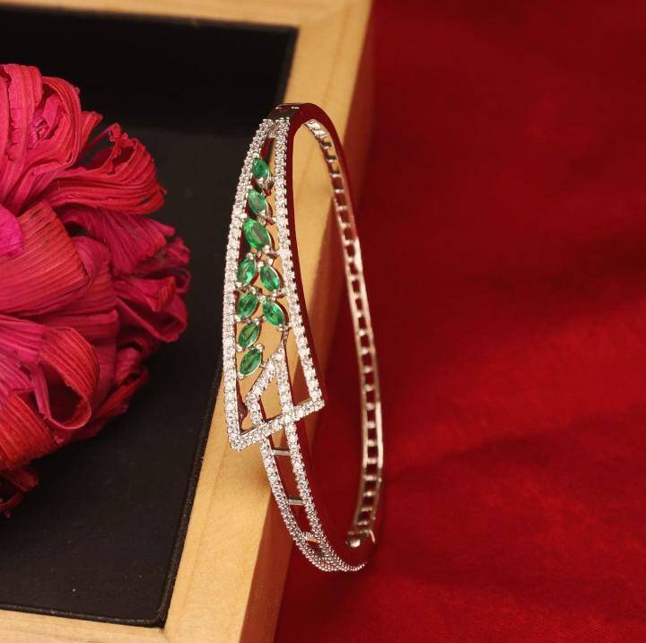 Anti tarnisha silver plated american daimong bracelet 476 Traditional jewelry wholesale in Mumbai